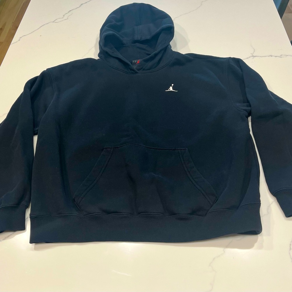 Men's Black Jordan Hoodie.
Like new. Never worn but washed.